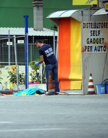 Omicidio a Cinisello, uomo accoltellato 1