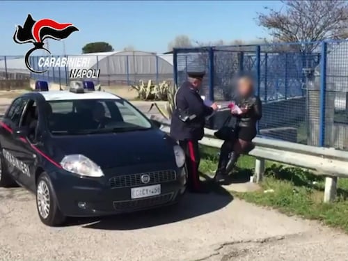 Rapine a prostitute con coltello e forchettone, arrestato 21enne