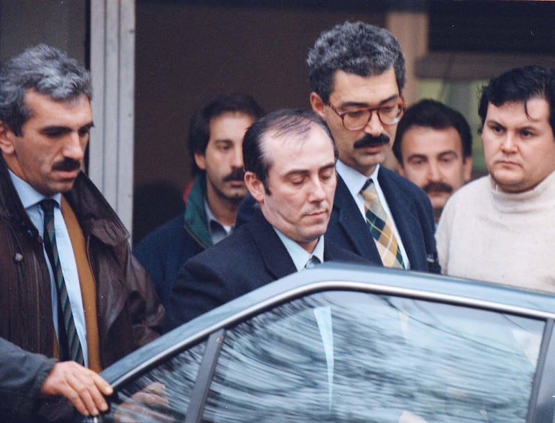 Permesso di 3 giorni a uno dei fratelli Savi E scoppia la polemica