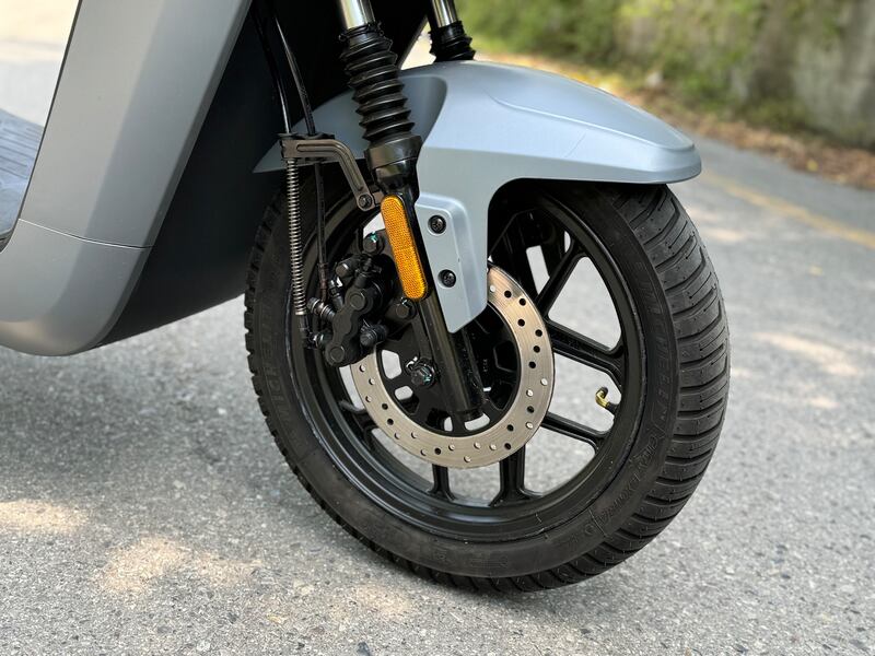 Niu MQi GT 100, la gallery dello scooter elettrico perfetto per la città 5