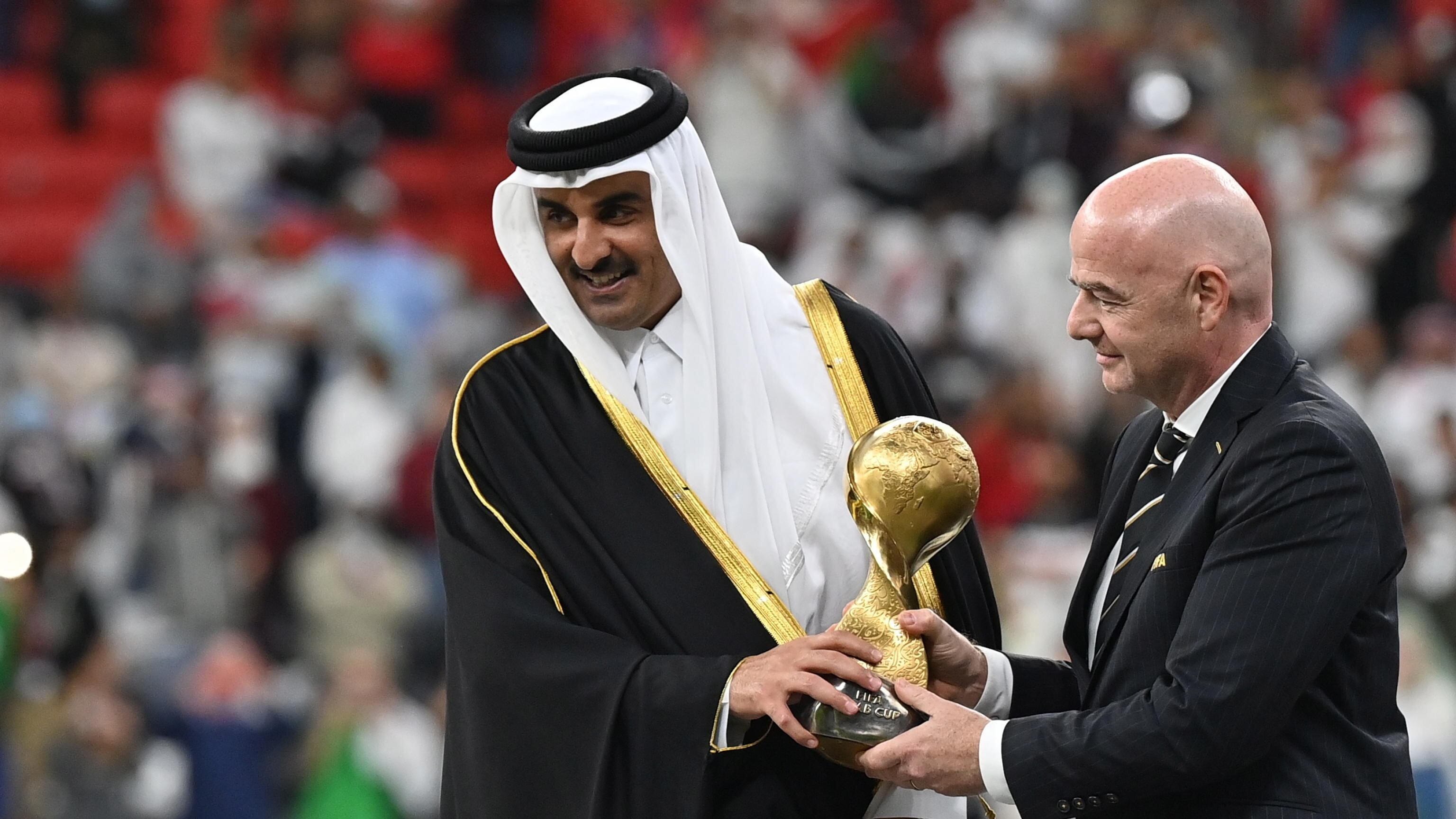 Lo "sceicco" Infantino e la residenza in Qatar