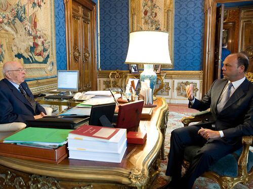 Governo, aria di crisi. Alfano: "Esperienza Monti conclusa"