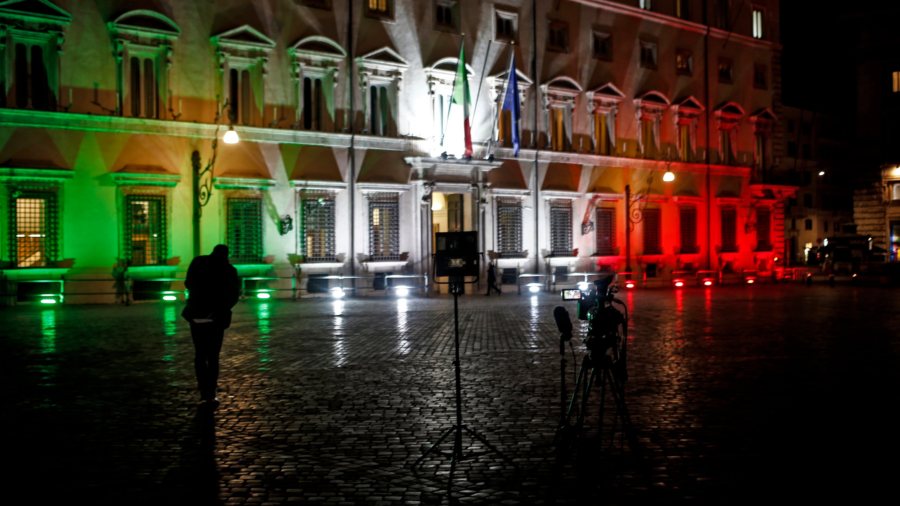 Pronta la mozione di sfiducia: ecco perché Conte può saltare