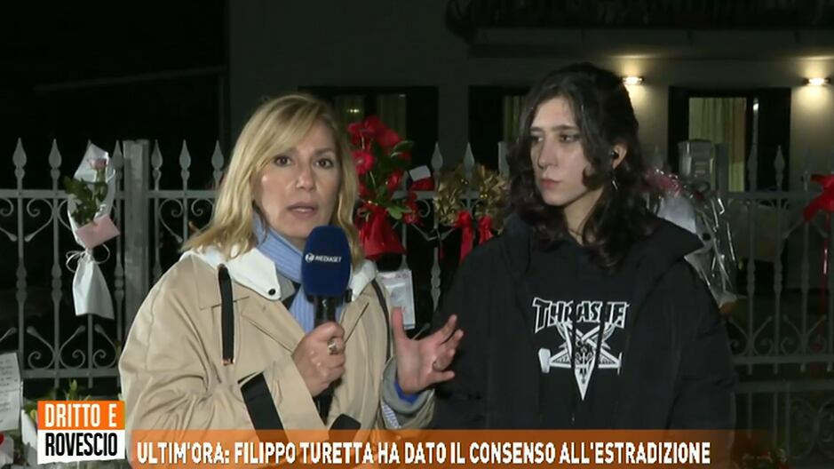 "Simboli satanici sulla felpa". Scoppia la polemica sulla felpa della sorella di Giulia Cecchettin