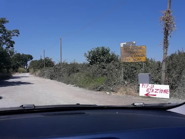 Tav di Afragola, i cartelli stradali di direzione sono fai-da-te 2