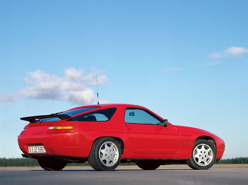Porsche 928 GT