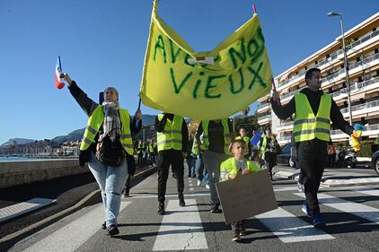 La marcia dei gilet jaunes verso la frontiera di Ventimiglia 13