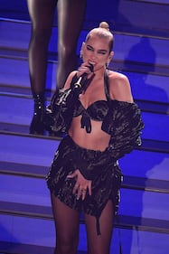 Da Dua Lipa a Elodie, ​Sanremo si fa sensuale  2