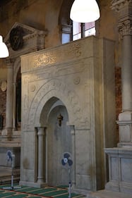 Chiesa trasformata in moschea: ecco le immagini dall'interno 2