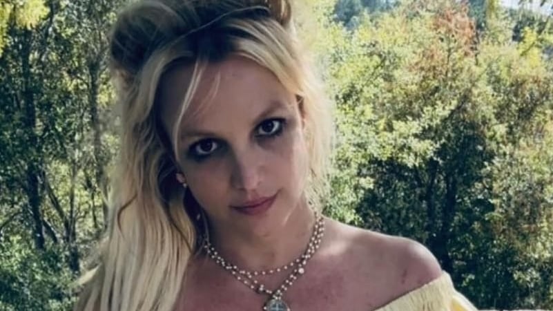 Britney Spears entra in rehab dopo l’arresto: “Ha toccato il fondo”
