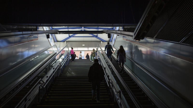 Maxi blackout in Spagna e Portogallo, stop aerei e treni. Giallo sulle cause