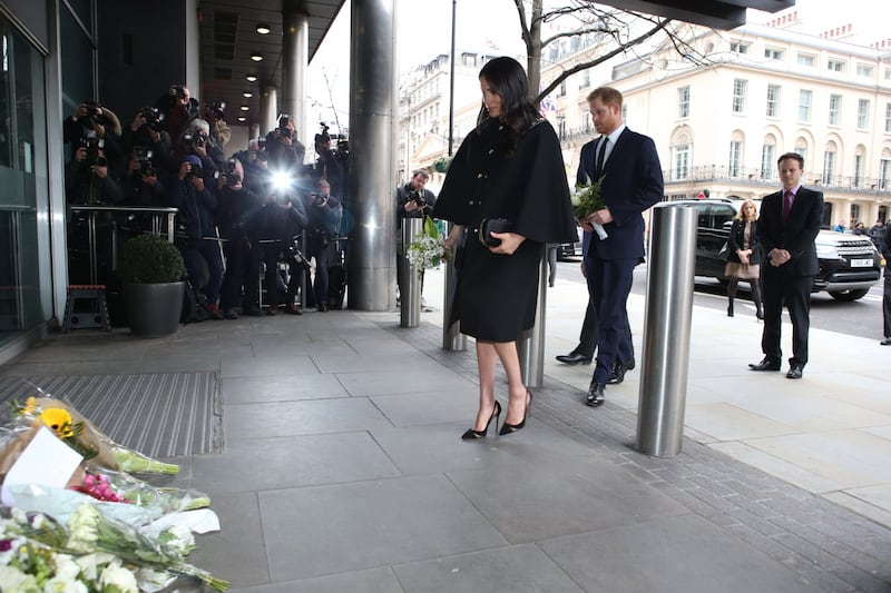 Meghan Markle e il Principe Harry, l'omaggio alle vittime: foto 7