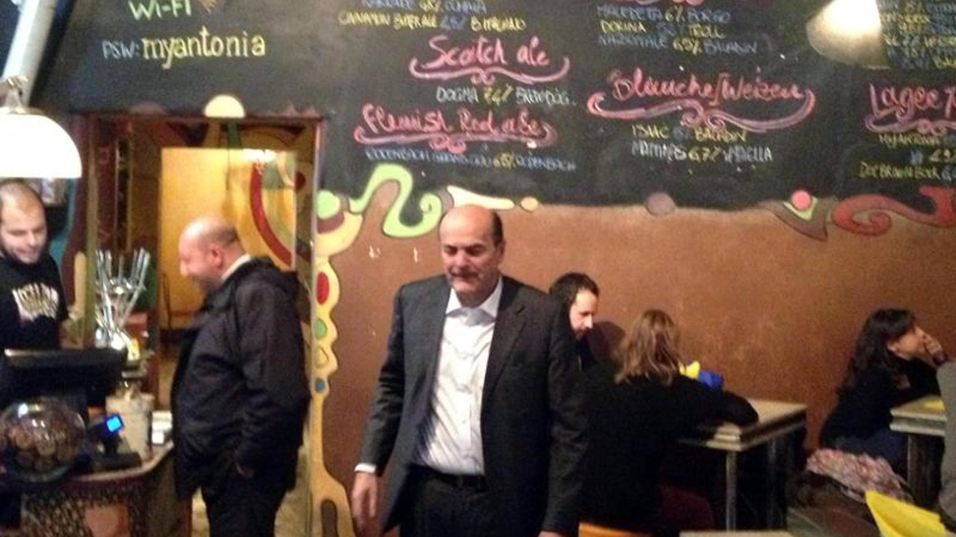 Bersani cerca la svolta. In birreria