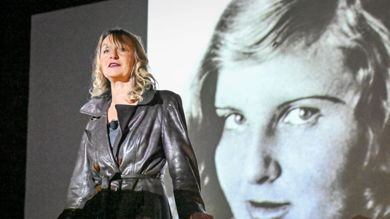 "In un campo di concentramento sarò Eva Braun"