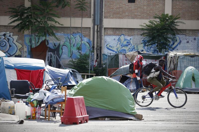 Blitz della polizia nella tendopoli dei migranti alla Stazione Tiburtina 19