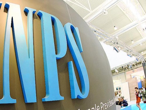 Pensioni, novembre senza trattenute: come ed entro quando chiedere la riduzione o l’annullamento dell’acconto Irpef
