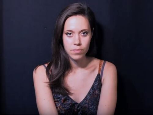 L'attrice racconta su YouTube: "Sono stata stuprata a 15 anni"