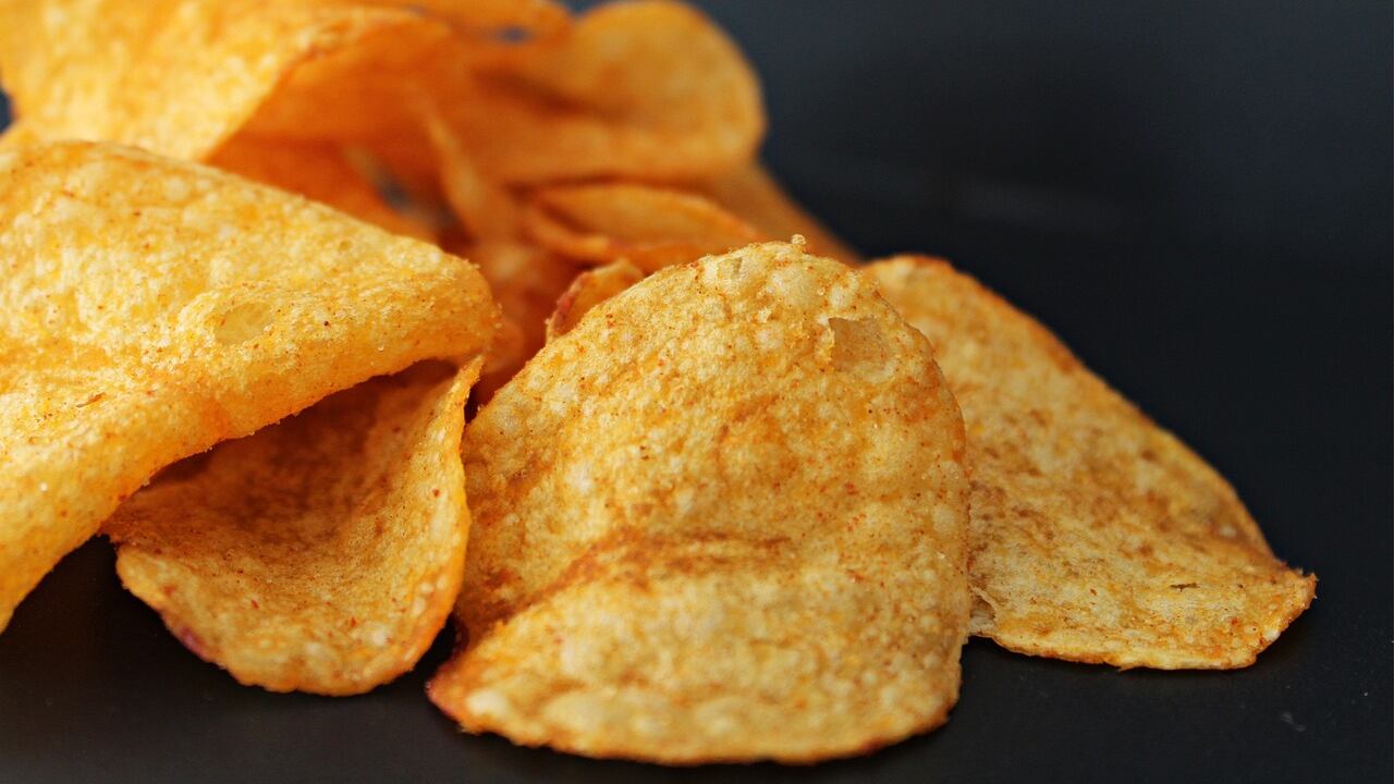 Attenzione a queste patatine: non sono più in vendita perché cancerogene