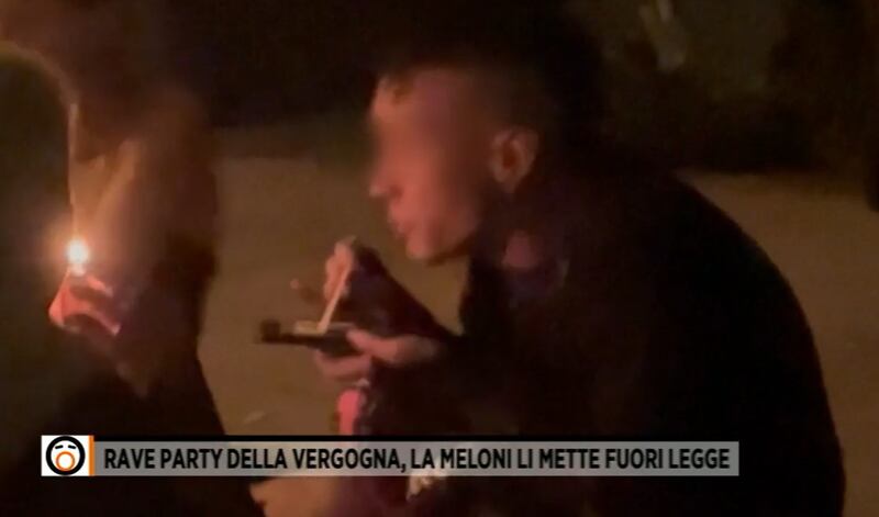 Rave party, le immagini choc tra droga e alcol 4