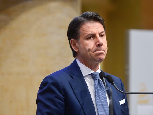 "Agibilità e punti fermi". Conte cerca l'incidente per sganciarsi dai 5s