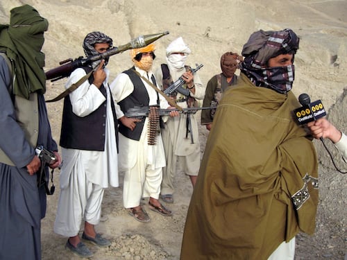 Avviato in Afghanistan il processo di pace: negoziati Usa-talebani