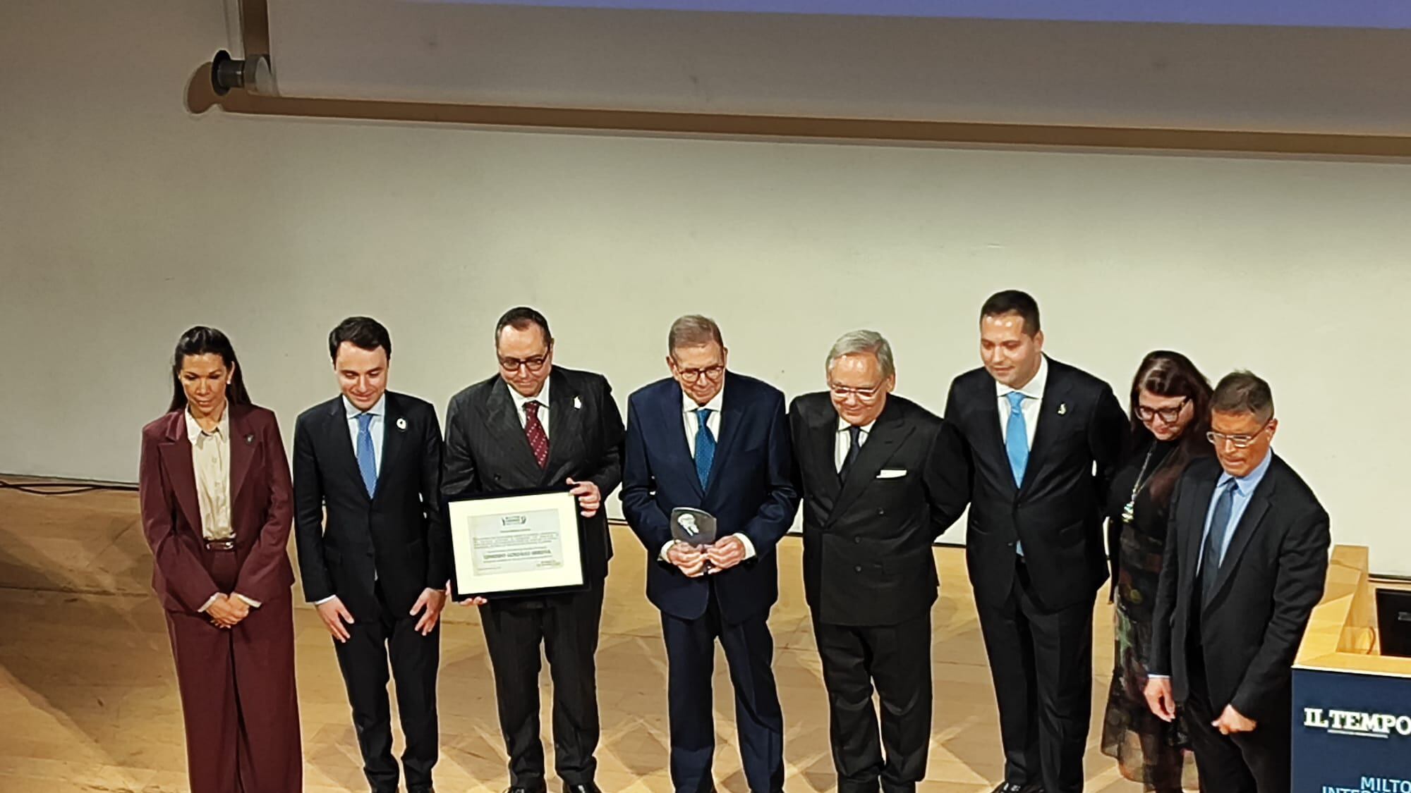 Milton Friedman Award a González Urrutia: "È la voce del Venezuela che si rialza"