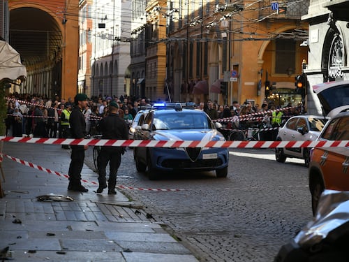 Attentato di Modena, la politica ora chiede chiarezza su El Koudri: “Basta minimizzare l’estremismo”