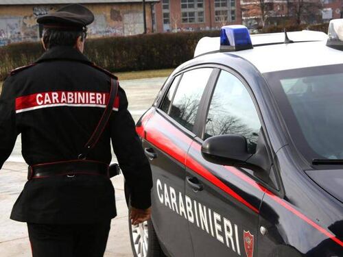 Il furto del formaggio poi l'aggressione al vigilante: la violenza dello straniero