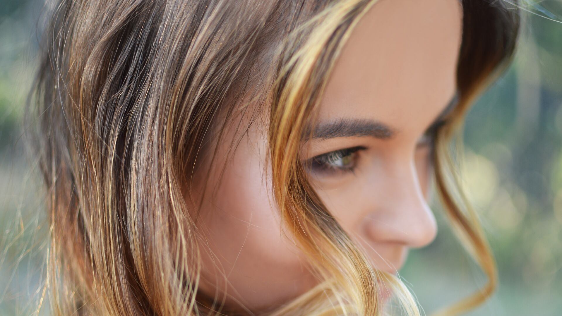 Capelli: più sani con l'asciugatura naturale in inverno