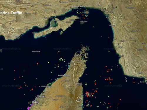 Iran, scatta il blocco dello Stretto di Hormuz deciso da Trump. E il governo Usa pianifica un nuovo incontro con rappresentanti di Teheran