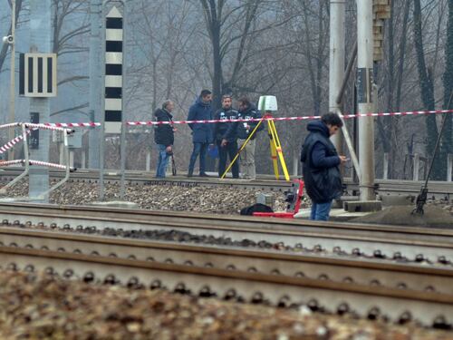 "I binari rattoppati col legno". E il treno è stato sbalzato via