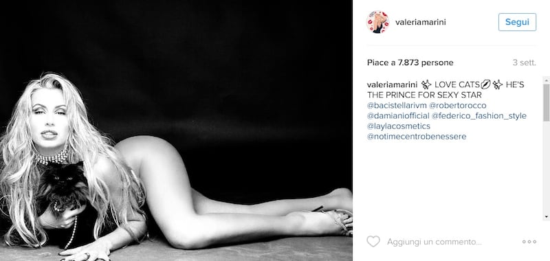 Pamela Prati VS Valeria Marini: foto sexy 17