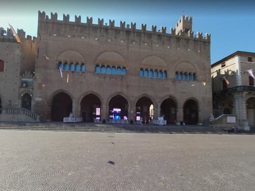 Rimini, 21enne aggredito in centro da nomade: lo sfogo della mamma