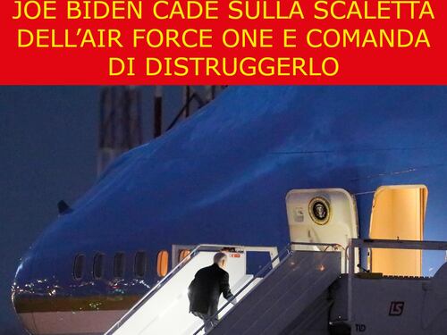 La satira del giorno. Biden inciampa ancora