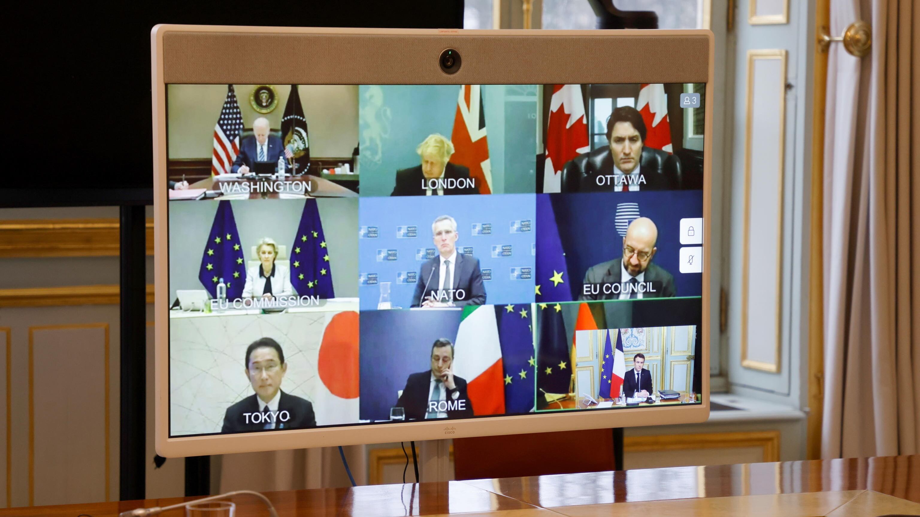 "Fuori dalla storia", "Non avevamo scelta". Alta tensione G7-Putin