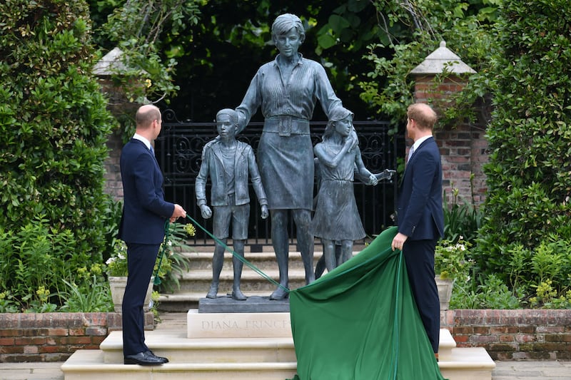 Statua Lady Diana 7