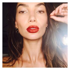 Instagram diventa bollente: ecco le star senza veli 3