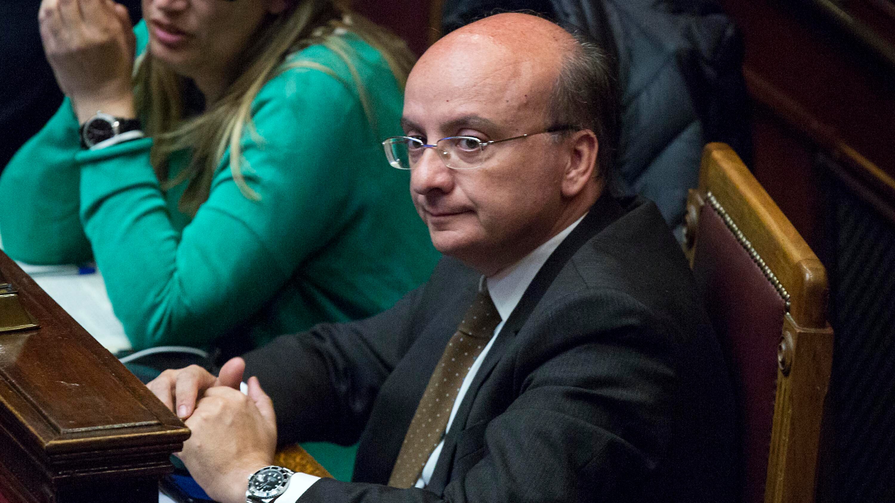 Sicilia, l’ex segretario Pd Genovese passa a Forza Italia