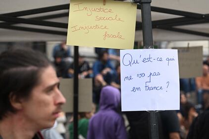 Francia, il giorno dei "Bloquons tout" 5
