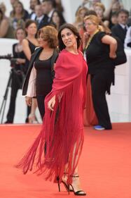 Paola Turci sexy alla Mostra del Cinema di Venezia 13