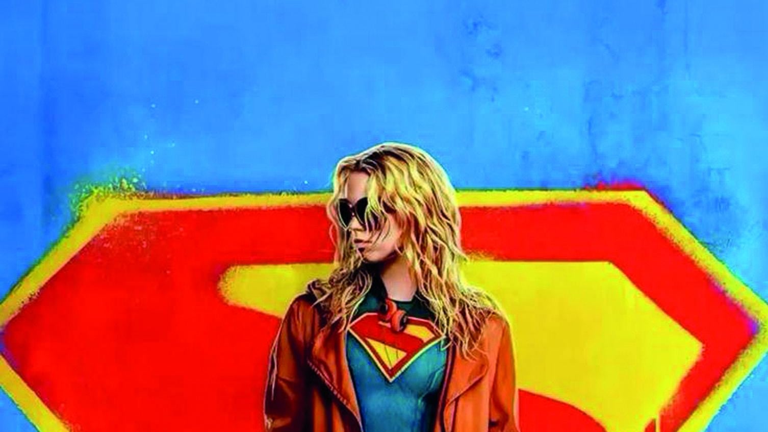 Supergirl (con gli orecchini) e i Lex Luthor da tastiera