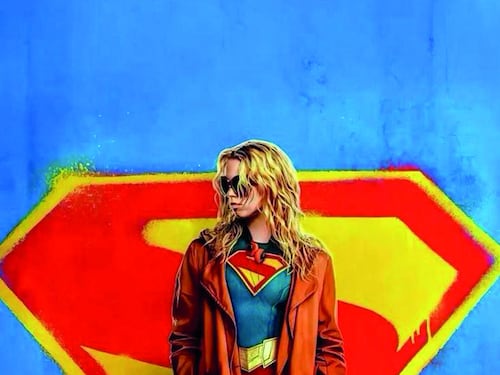Supergirl (con gli orecchini) e i Lex Luthor da tastiera