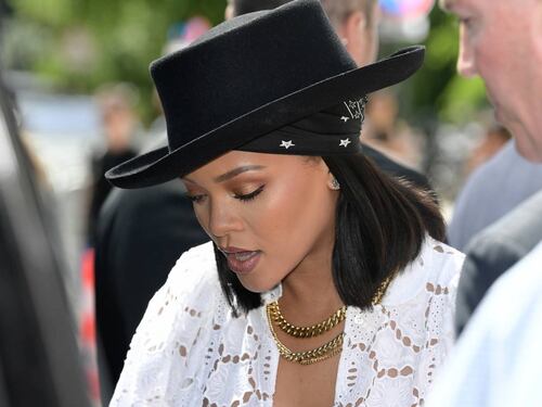 Rihanna super sexy alla Fondazione Vuitton