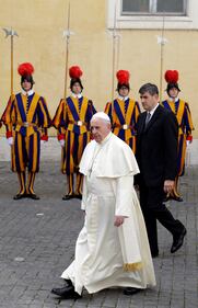 Elisabetta II e Papa Francesco 3