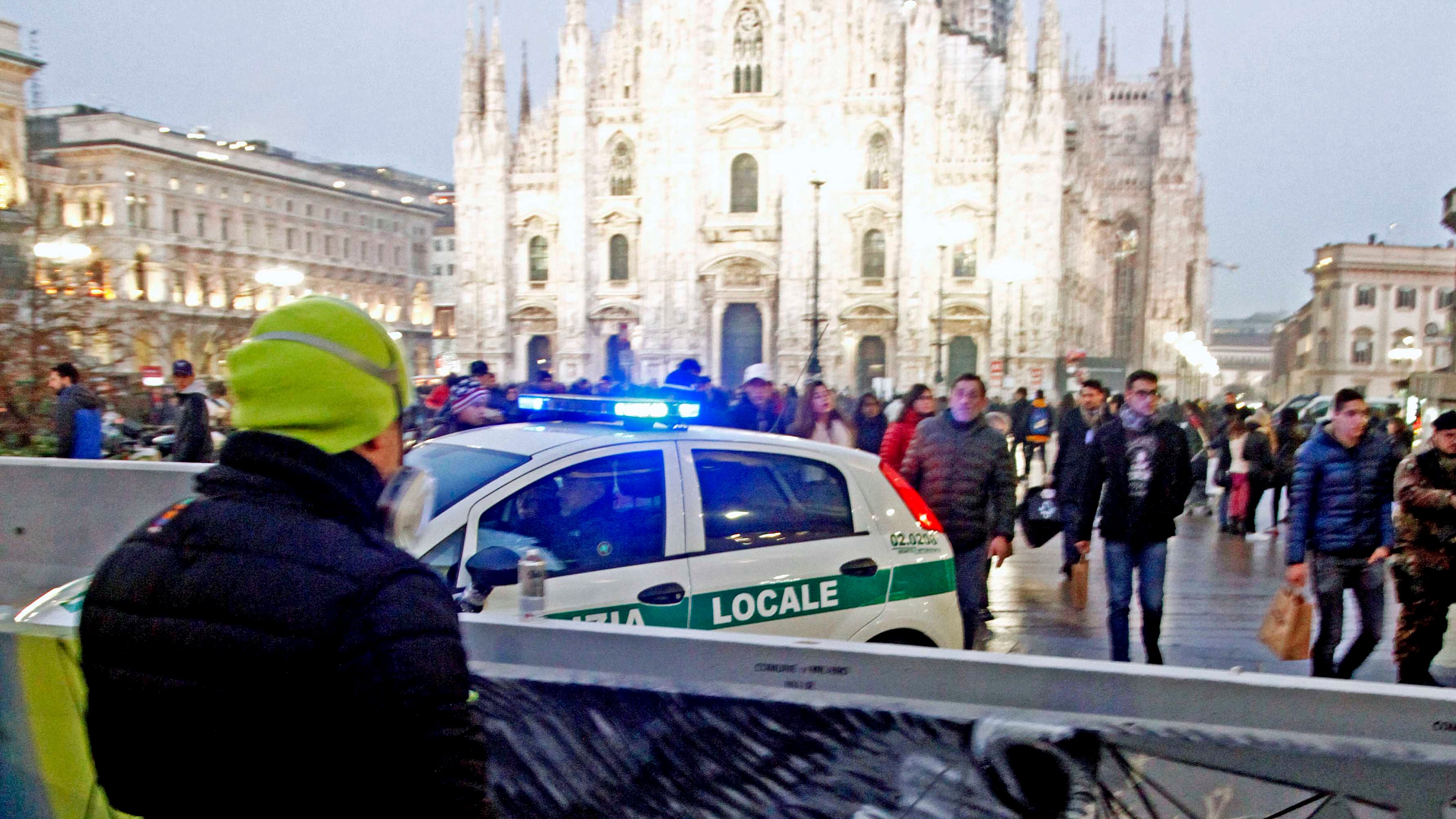 Esplosivo sparito e furgoni: Milano fra minacce e psicosi
