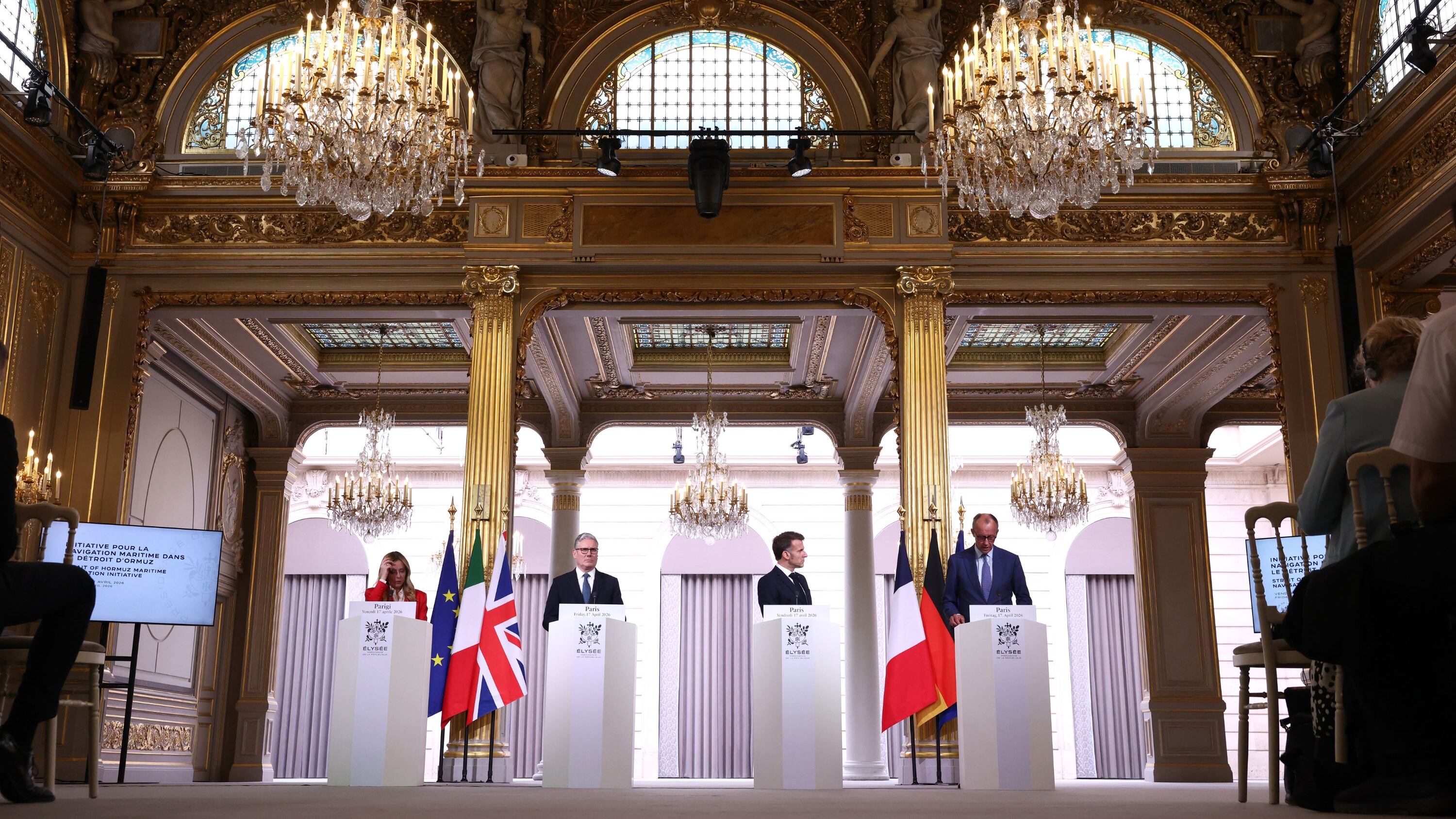 L'Iran riapre lo stretto di Hormuz per la tregua in Libano. L'annuncio di Trump: "Accordo con Teheran in un paio di giorni"