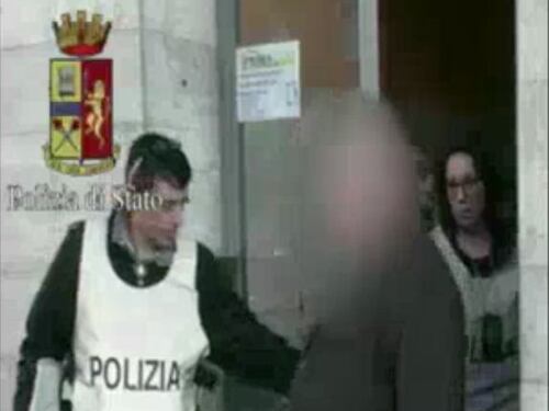 Orrore a Torino: stupro di gruppo durante sedicenti "sedute curative"