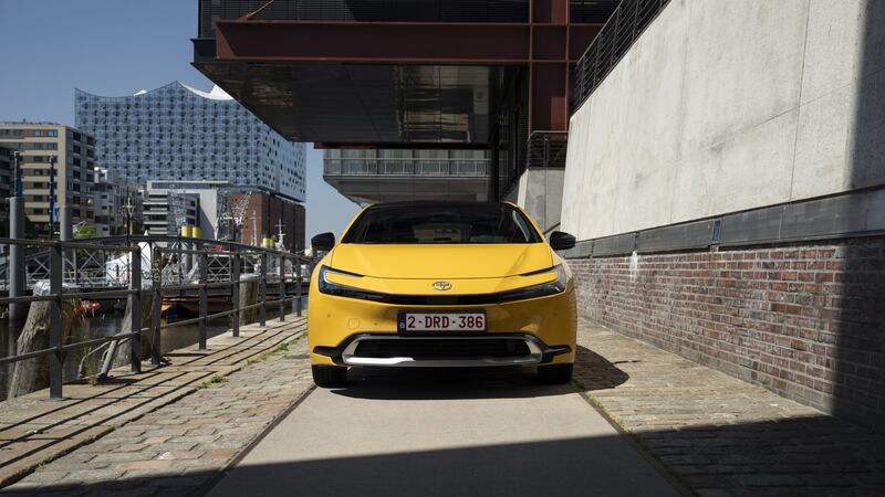 Toyota Prius Plug-In 2023: guarda tutte le foto 1
