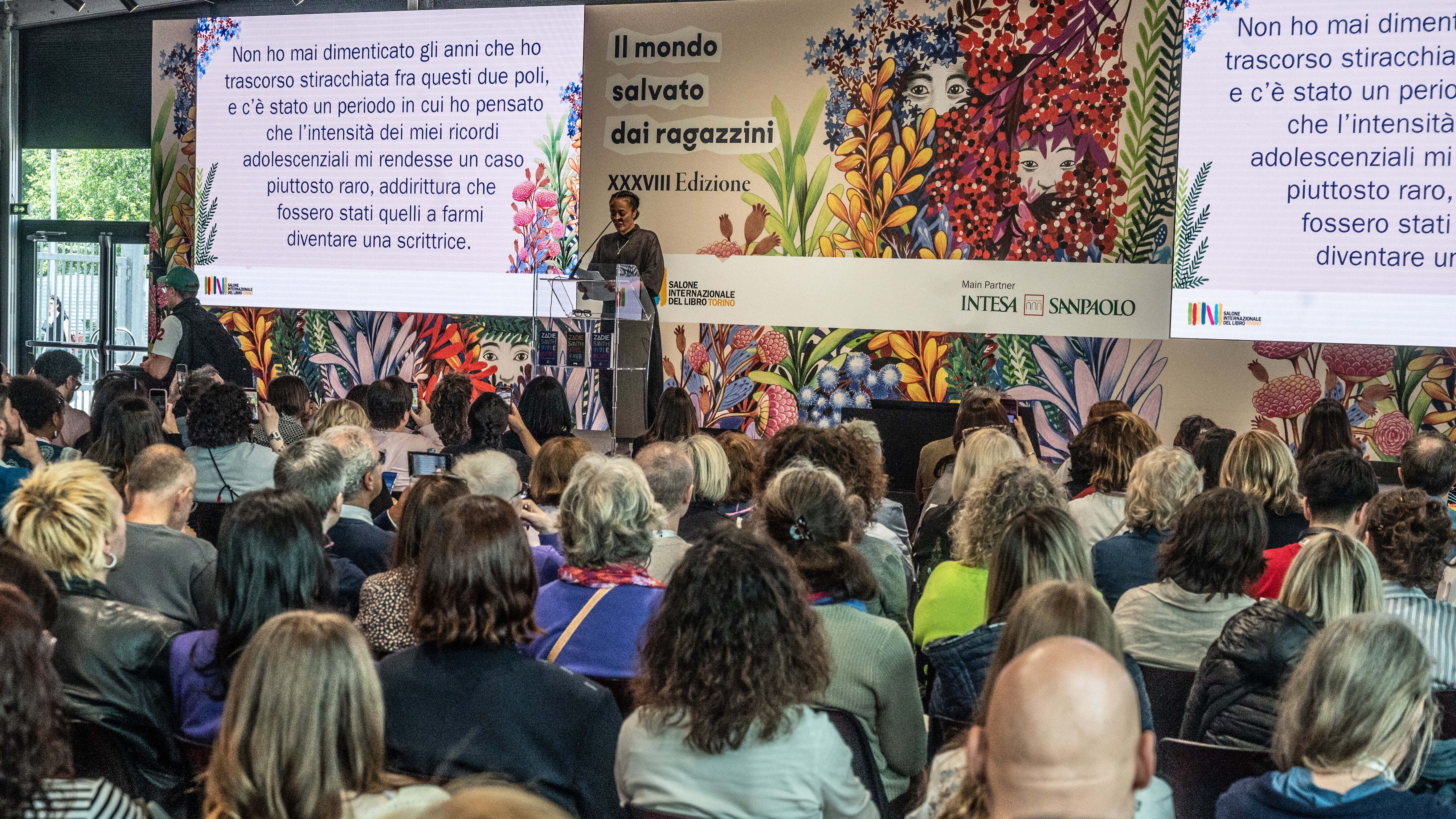 Il Lingotto diventa per magia il giardino della concordia. Ma sempre in salsa pro Pal