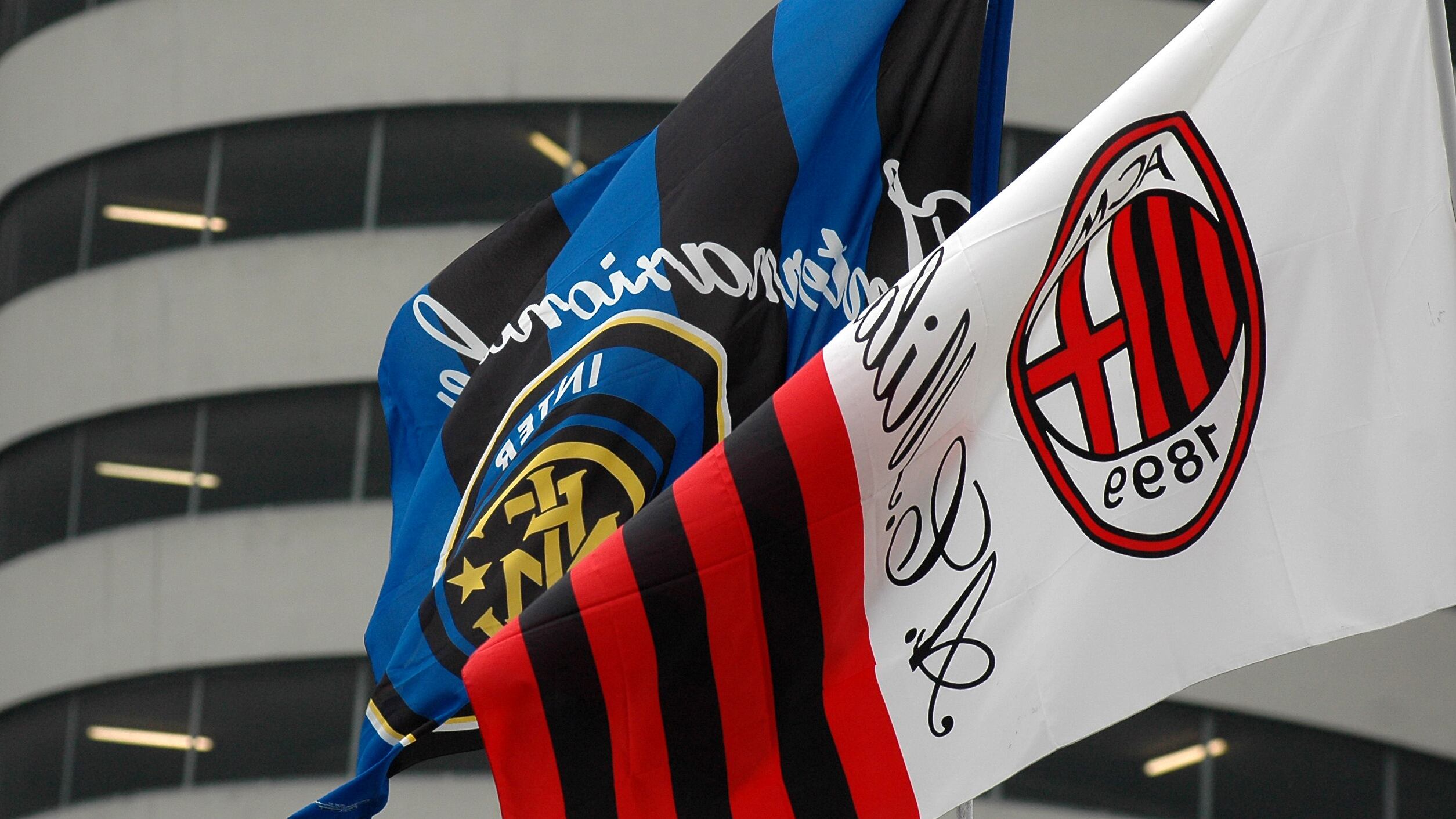 Inter e Milan volano alto. Ma c'è da fidarsi? Nerazzurri sì, Rossoneri nì